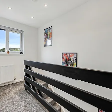 Luxury Centre With Free Parking 度假居