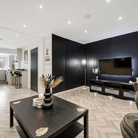 Luxury Centre With Free Parking *