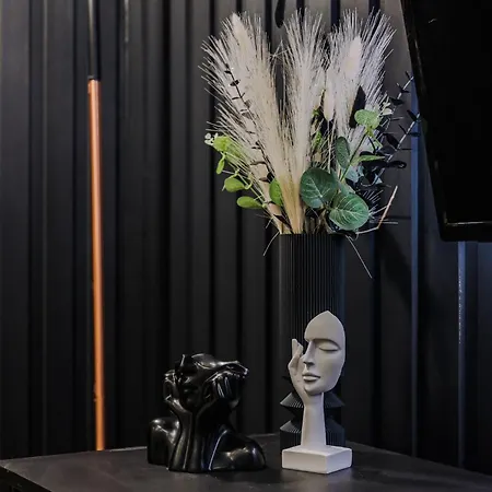 Luxury Centre With Free Parking