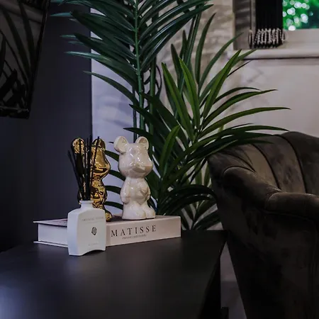 Luxury Centre With Free Parking 利兹