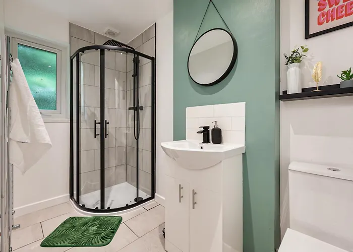 Luxury Centre With Free Parking *