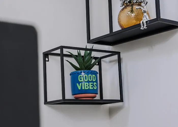 Luxury Centre With Free Parking *